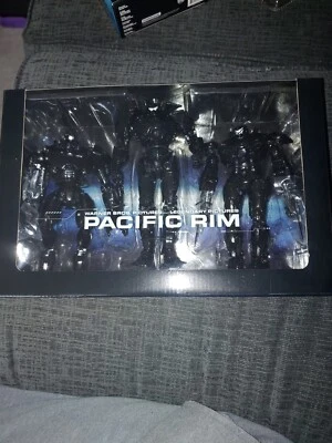 SDCC 2014 NECA Exclusivo Pacific Rim "Créditos finales" Jaeger Paquete de 3 Nuevo en caja Foto 1 de 4