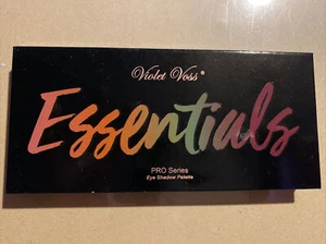 New Violet Voss Essentials PRO Series Eye Shadow Palette - Picture 1 of 3