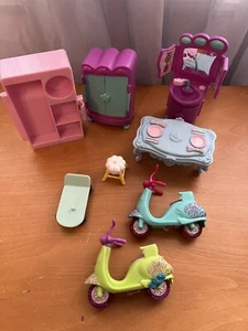 Polly Pocket Lot Rubber Older Vintage Accessories Scooters Furniture - Picture 1 of 2