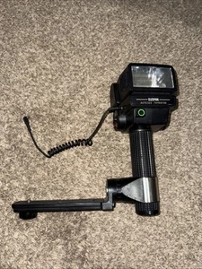 Sunpak Auto 522 Thyristor Handle Mount Flash - Picture 1 of 6