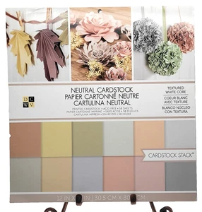 Almohadilla de papel de cartulina texturizada DCWV neutral 58 hojas 12 x 12 retirada - Imagen 1 de 1