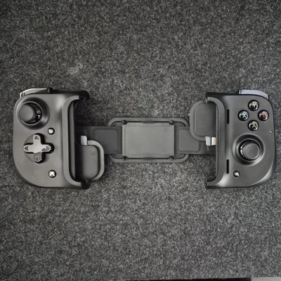 Gamevice for Android - Mobile Game Controller/Gamepad for Android USB-C - Image 1 of 4