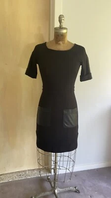 Vestido de jersey negro Cynthia Steffe usado con imitación de cuero talla 0 Foto 1 de 4