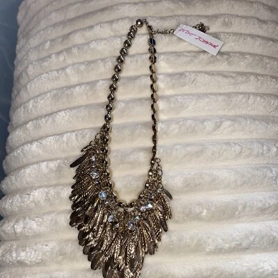 Betsey Johnson ANGELS &  WINGS FEATHERED BIB NECKLACE BA-1 - Image 1 of 3