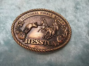 Hebilla de cinturón de rodeo de las finales nacionales de Hesston 1980 - Imagen 1 de 2