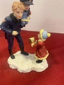 MERVYNS Christmas Village Square Figurine Policeman with Kids 2002 - Picture 1 of 5