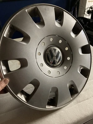1x VW Transporter T5 16 "  Wheel Trim Hub Cap Cover Genuine 7HO 601 147D F/P - Image 1 of 4