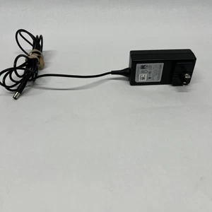 Cargador adaptador de corriente EMBER WA-40J19FU 19V 2.1A - Imagen 1 de 4