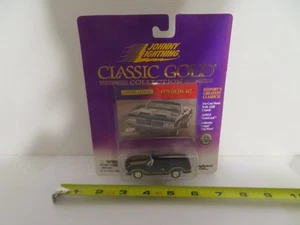 Johnny Lightning Classic Gold 1970 Olds Oldsmobil 442 Black Convertible 2000 MOC - Picture 1 of 4
