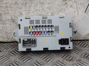 Land Rover Discovery Sport Fuse Box 7370-7520 Mk1 2.2 Diesel 2014-2019Z - Picture 1 of 7