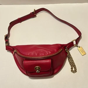 Coach x Jennifer Lopez marsupio borsa cintura pelle rossa catena oro nuovo senza etichette - Foto 1 di 6