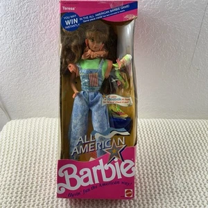BAMBOLA BARBIE TUTTA AMERICANA TERESA REEBOK HIGH TOPS 1990 MATTEL 9246 NRFB - Foto 1 di 9