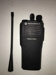 1 radio Motorola CP200 UHF reacondicionada 16 canales 438-470 MHz - múltiples disponibles - Imagen 1 de 2