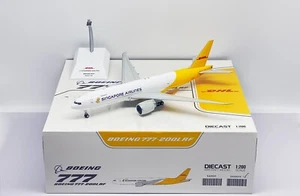 Singapore Airlines B777-200LRF 9V-DHA JC Wings 1:200 Interactive SA2021C (E)