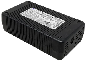 Motorola PWRS-14000-241R 50-14000-241R 12V 9,0A 108W AC Netzteil ohne Kabel - Bild 1 von 2