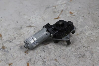 BMW 328I F30 ПЕРЕДНЯЯ ЛЕВАЯ СТОРОНА СИДЕНЬЕ РЕГУЛЯТОР ПРИВОДА ДВИГАТЕЛЯ P1-17123-02 - Изображение 1 из 4