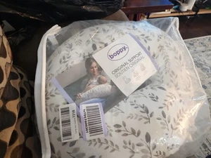 Boppy Pillow - Picture 1 of 2