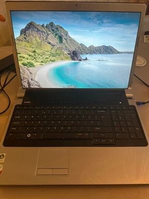 Dell Studio 1737 Laptop Notebook 17.1" 4GB HDMI Intel - Image 1 of 4