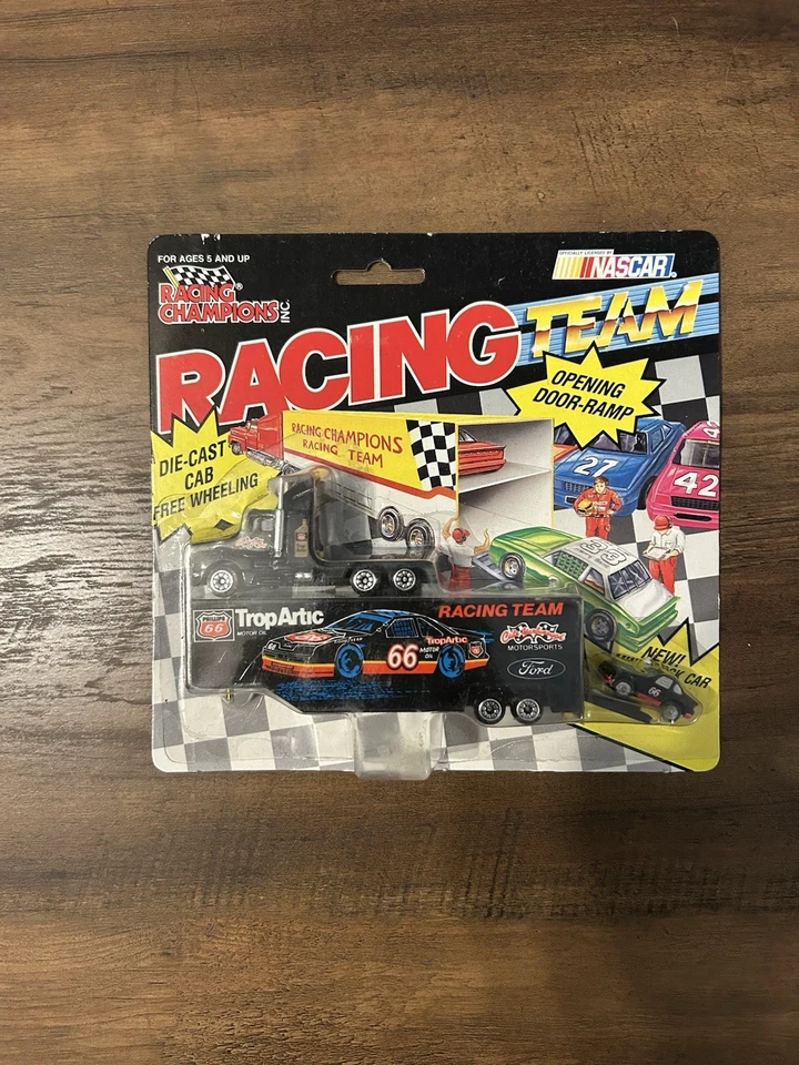 Racing Champions Dale Jarrett Interstate Batteries Transporter 1:64 Diecast Truck