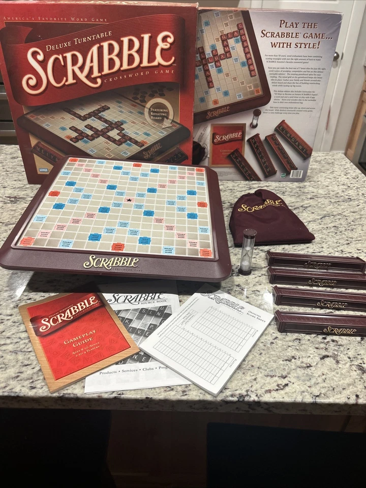 DELUXE SCRABBLE Turntable Board Game 2001 100% Complete Full Score Pad Mint Cond - Image 1 of 4