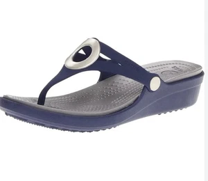 Cuña abatible Crocs Sanrah para mujer - Imagen 1 de 10