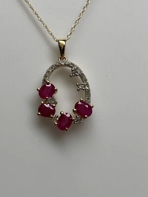 10K Yellow Gold Natural Ruby and Diamond Cluster Pendant and Chain - Image 1 of 4