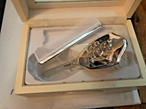 Elegant Baby Gift Box With Silver Plated Baby Brush and Silver Comb NEW in Origi - Picture 1 of 7