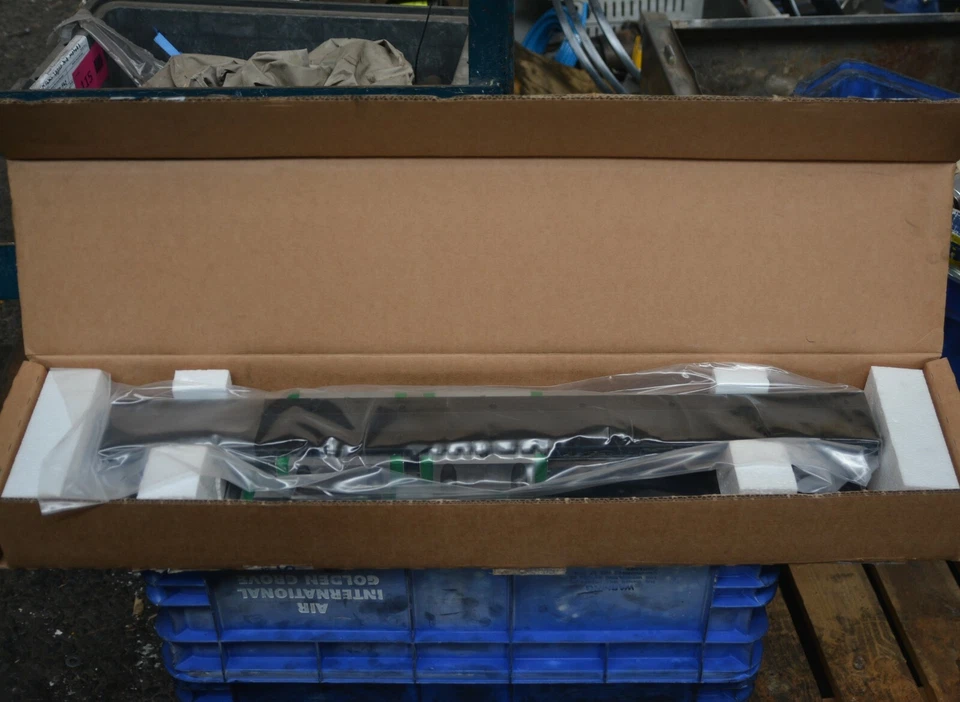 KRONES/INA Linearfuehrung linear ball bearing slide & 680mm rail F 315384 NIB - Image 1 of 4