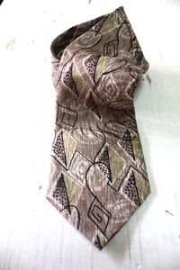 Retro 1950s Necktie Silk Damask 3.75 in Taupe Brown Green MCM ish Reporter - Picture 1 of 7