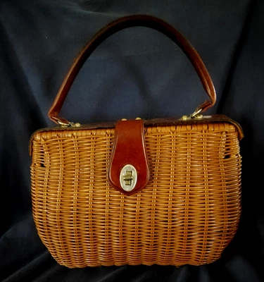 M MONEDERO VINTAGE RECUBIERTO DE PAJA ASA DE CUERO Foto 1 de 4