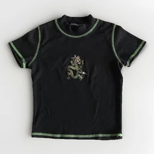 Camiseta corta para bebé Brandy Melville Black Dragon para mujer’s - Imagen 1 de 6