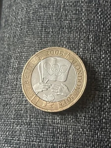 2008 Olympic Handover Beijing 2 pound £2 circulated - Picture 1 of 2