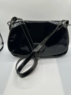 Сумочка через плечо Prada черная лакированная кожа седло - Изображение 1 из 4