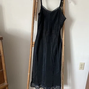 Vintage Suzette Black Rayon Taffeta Full Slip With Side Zipper, Sz 36 NEW - Picture 1 of 6