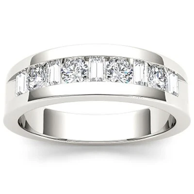 Anillo de banda de circonita cúbica redonda y esmeralda de 1,43 quilates para hombre en plata de ley 925 Foto 1 de 4