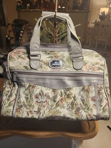 Jordache Floral Tapestry Overnight Weekend Travel Bag With Shoulder Strap - Picture 1 of 7