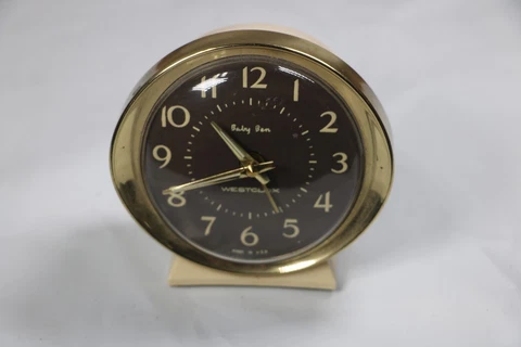 Vintage 1970's Baby Ben Westclox 58056 Brown & Gold USA Works Great Cover