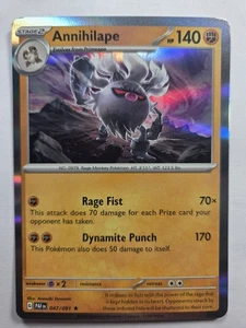 Annihilape - 047/091 SV: Paldean Fates Holo Rare NM Pokemon TCG - Bild 1 von 2