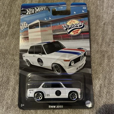 Coche diecast Hot Wheels Vintage Racing Club BMW 2002 1:64 2024 Foto 1 de 4