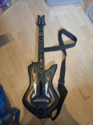 Controller chitarra Activision Nintendo Wii Guitar Hero Warriors of Rock.  - Immagine 1 di 4