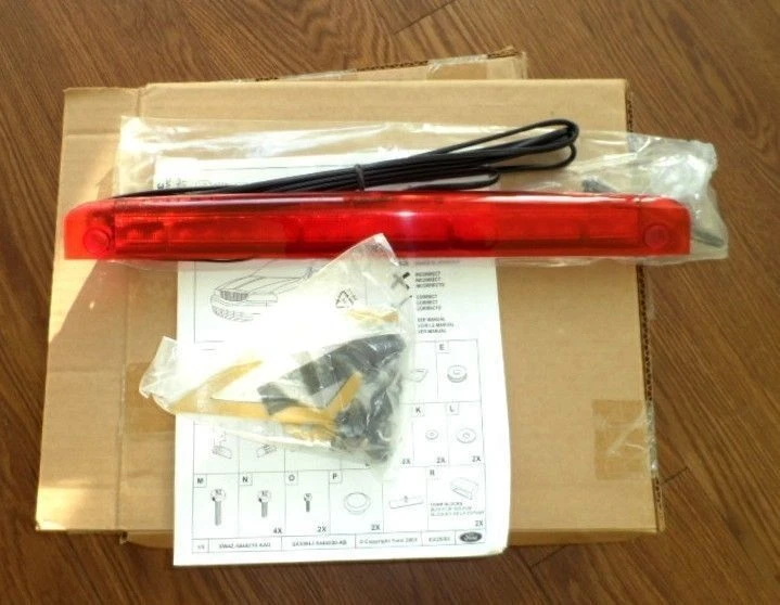 Lâmpada de freio asa traseira Lincoln LS nova nos 2000 a 2002 com instalação XW4Z-13A625AA - Imagem 1 de 1