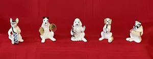 5 estatuillas de porcelana Enesco banda para perros cada una tocando diferentes instrumentos musicales - Imagen 1 de 12