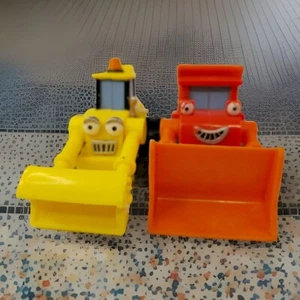 Lot of 2 Bob The Builder Muck the Dump & Scooper Digger Plastic Vehicles 2001 - Picture 1 of 11