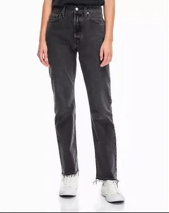 Levi's Women's 501 Original Fit Jeans, Black Stonewash, 30x 30 NWT 12501-0398 - Picture 1 of 14