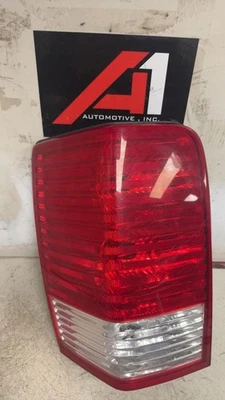 Conjunto de luz trasera izquierda Chrysler Aspen Drivers 2007-2009 Foto 1 de 4