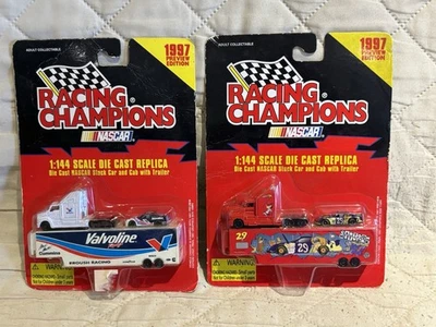 LOTE DE 2 camiones y carros Racing Champions escala 1/144 DIECAST MARK MARTIN + #29 Foto 1 de 3