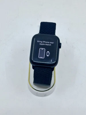 Apple Watch SE 2nd gen GPS + Cellular 44mm - Image 1 of 4
