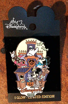 Светящаяся булавка Disneyland Resort 2001 Halloween Haunted House Minnie Goofy - Изображение 1 из 2
