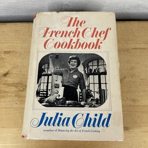 Julia Child The French Chef Cookbook (1961, 1968) HC w/DJ Book Club Edition - Bild 1 von 15
