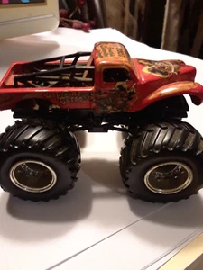 Hot Wheels Captain's Curse Monster Jam Truck (sciolto) - Foto 1 di 5